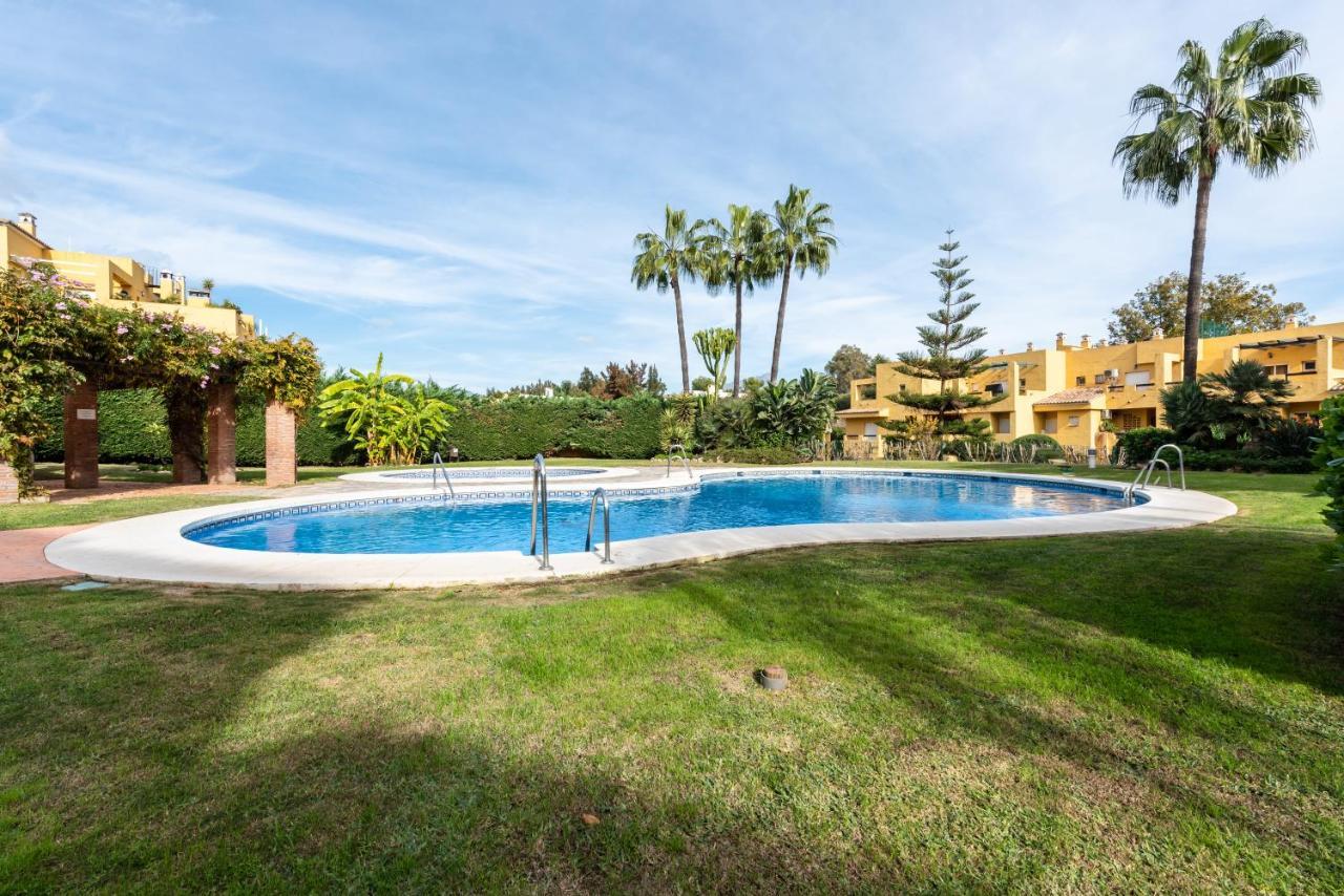 Apartamento Duplex Los Cartujanos I Marbella Luaran gambar
