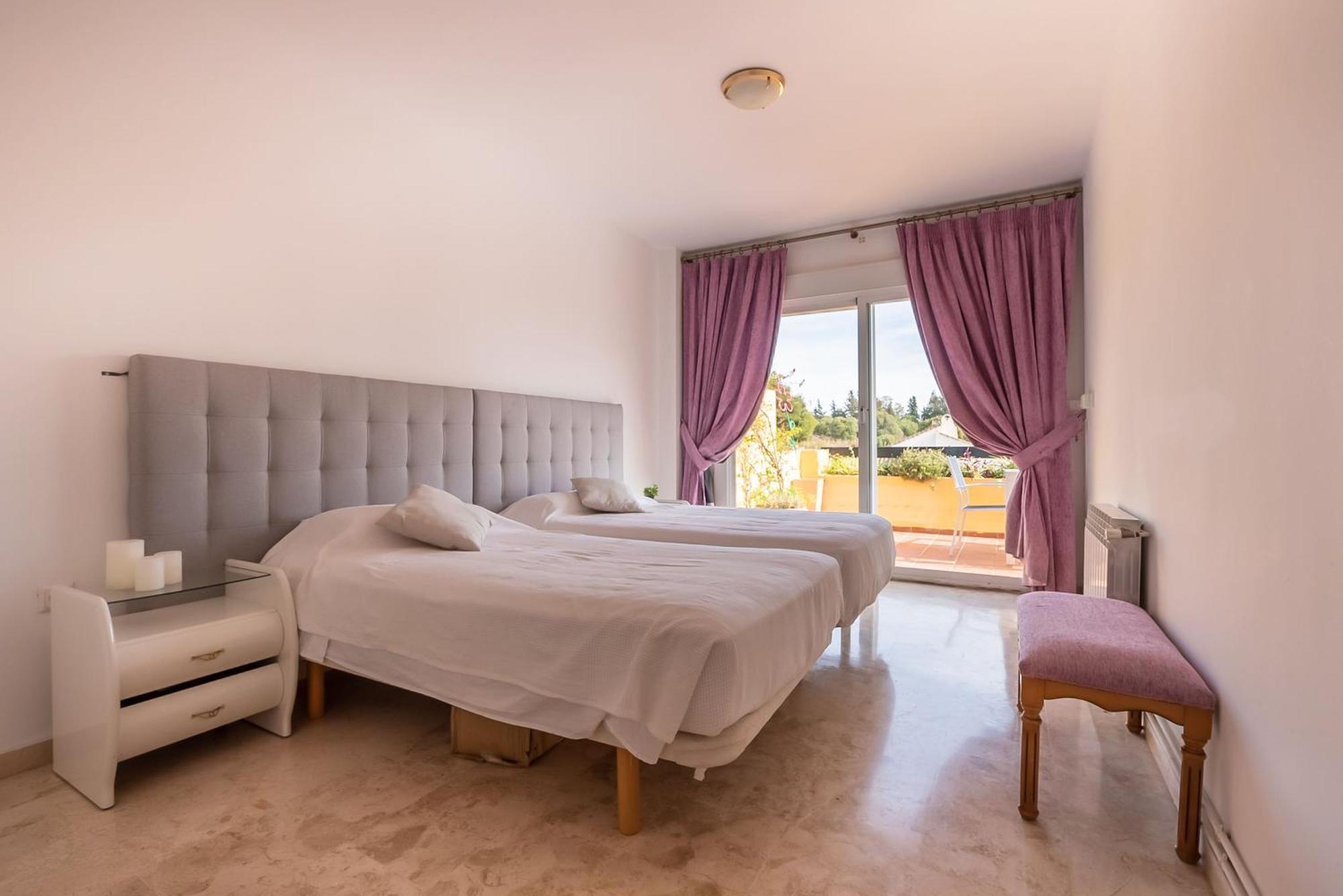 Apartamento Duplex Los Cartujanos I Marbella Luaran gambar